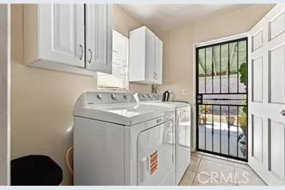 21211 Haston Place, Lakewood, CA 90715 - Photo 23