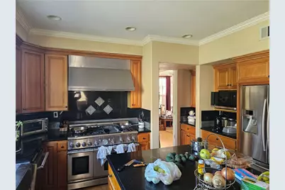 10509 Tremont Lane, Bellflower, CA 90706 - Photo 13