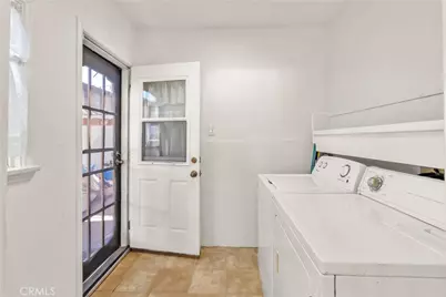 9946 Maple, Bellflower, CA 90706 - Photo 11