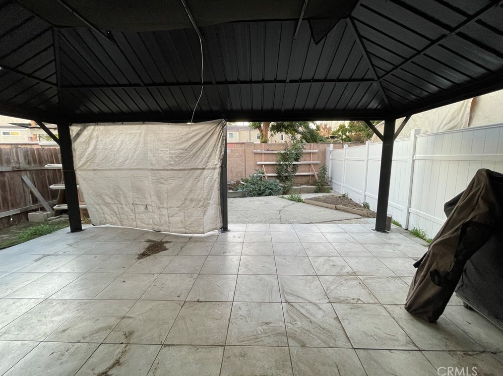 4822 5th St, Santa Ana CA 92703-5105 exterior