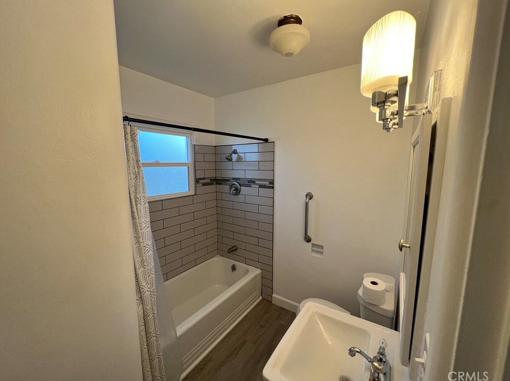 1401 Middleton St, Hanford CA  93230-2835 exterior