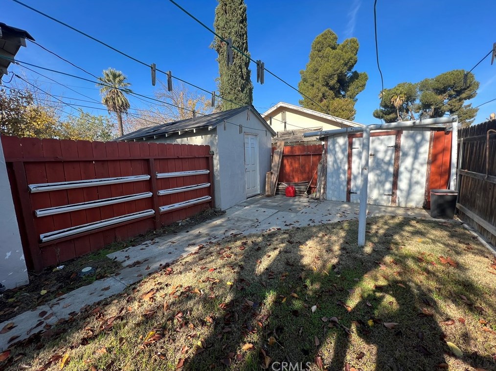 1401 Middleton St, Hanford CA  93230-2835 exterior