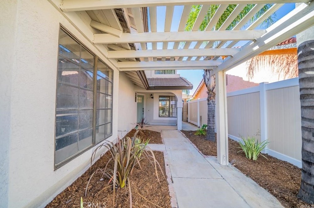 15777 Jalanie Ln, Moreno Valley CA  92551-6931 exterior