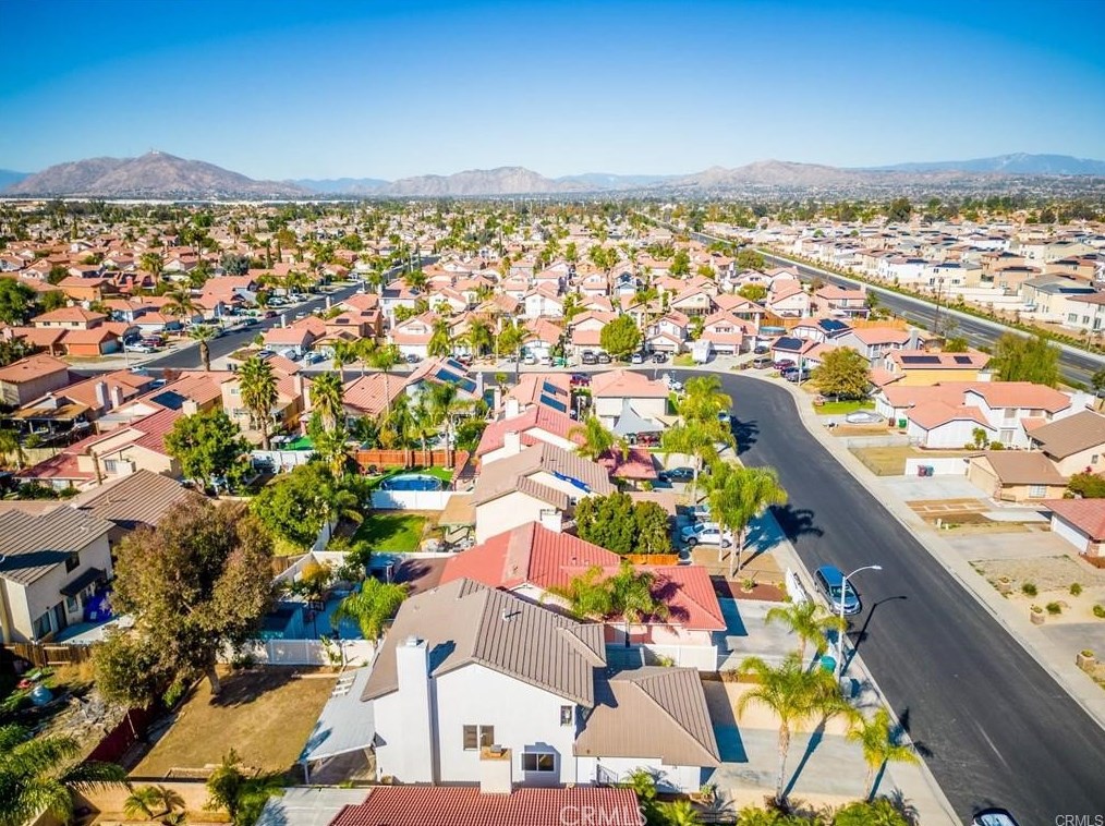 15777 Jalanie Ln, Moreno Valley CA  92551-6931 exterior