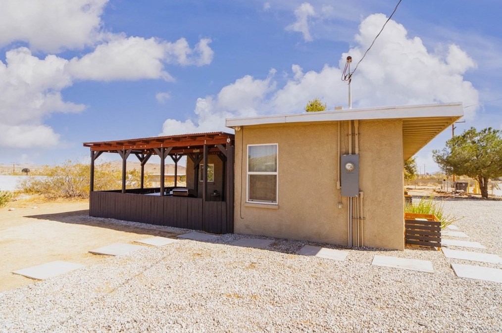 6462 Marvin Dr, Yucca Valley CA  92284-5732 exterior