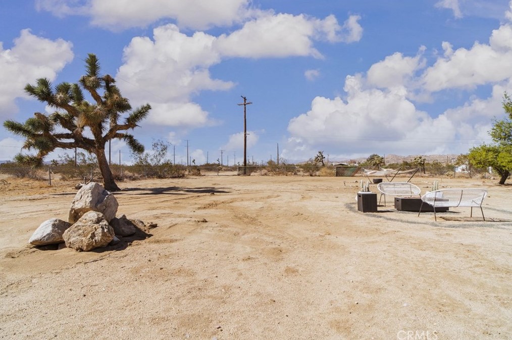 6462 Marvin Dr, Yucca Valley CA  92284-5732 exterior