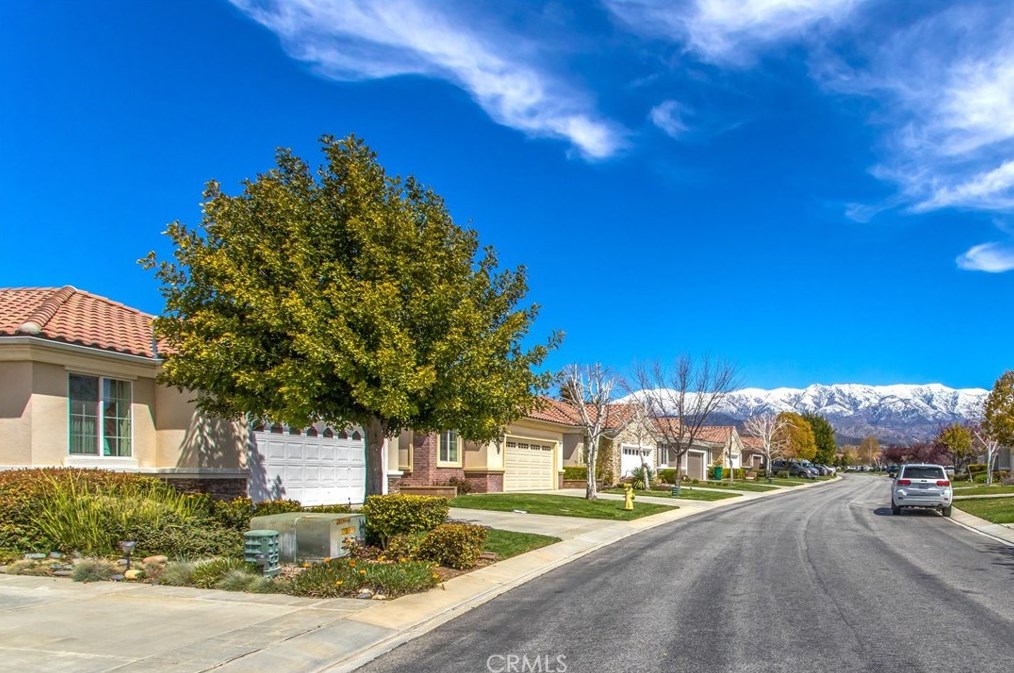 1741 Scottsdale Rd, Beaumont, CA 92223