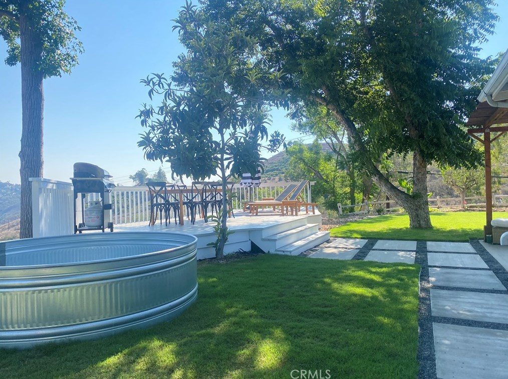 40451 Rock Mountain Dr, Fallbrook CA  92028-9729 exterior