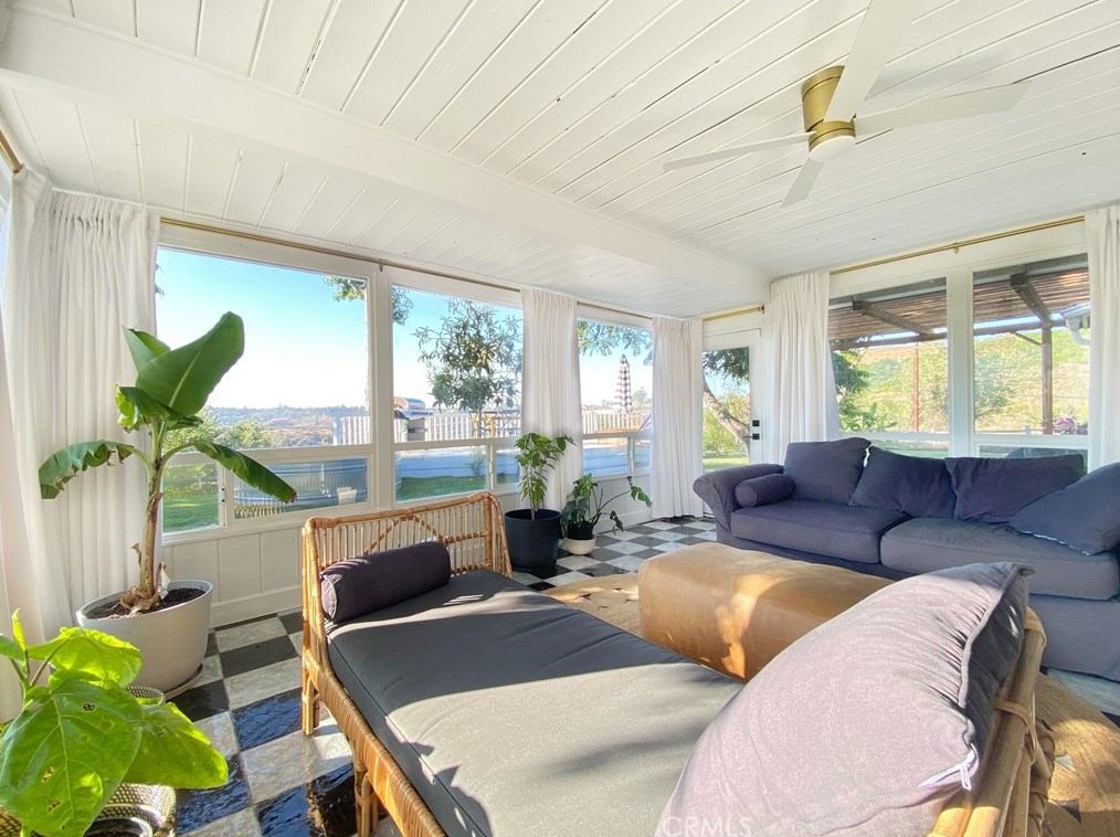 40451 Rock Mountain Dr, Fallbrook CA  92028-9729 exterior