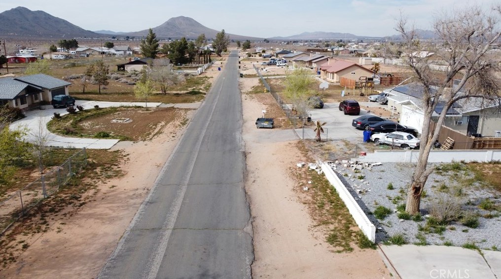 15876 Ute Rd, Apple Valley CA  92307-3122 exterior