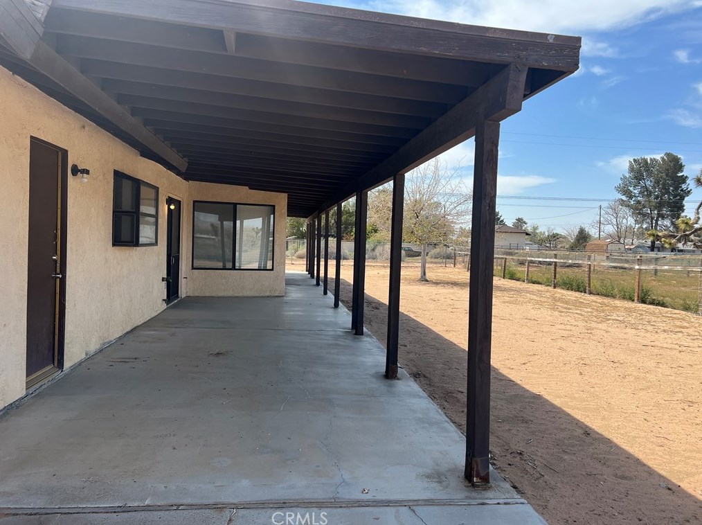 20716 Yucca Loma Rd, Apple Valley CA  92307-5743 exterior
