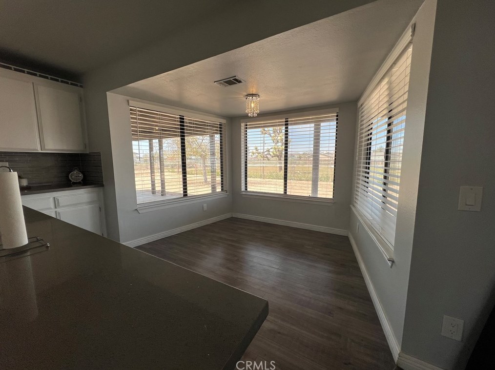 20716 Yucca Loma Rd, Apple Valley CA  92307-5743 exterior