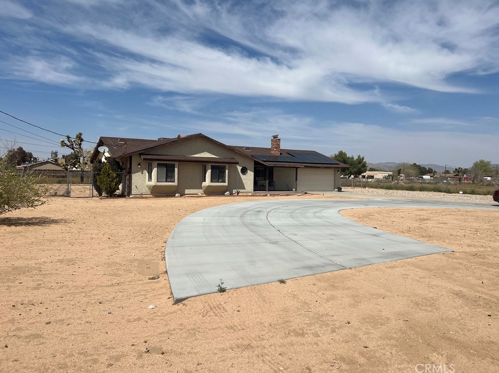 20716 Yucca Loma Rd, Apple Valley CA  92307-5743 exterior