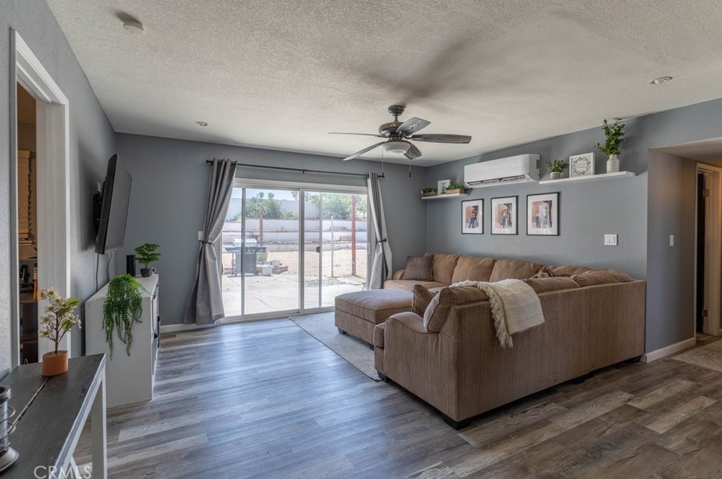 1412 De Anza St, Barstow CA  92311-5529 exterior