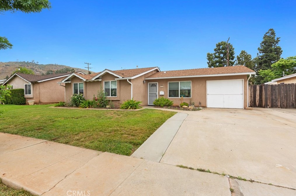 1717 Woodburn St, El Cajon, CA 92021
