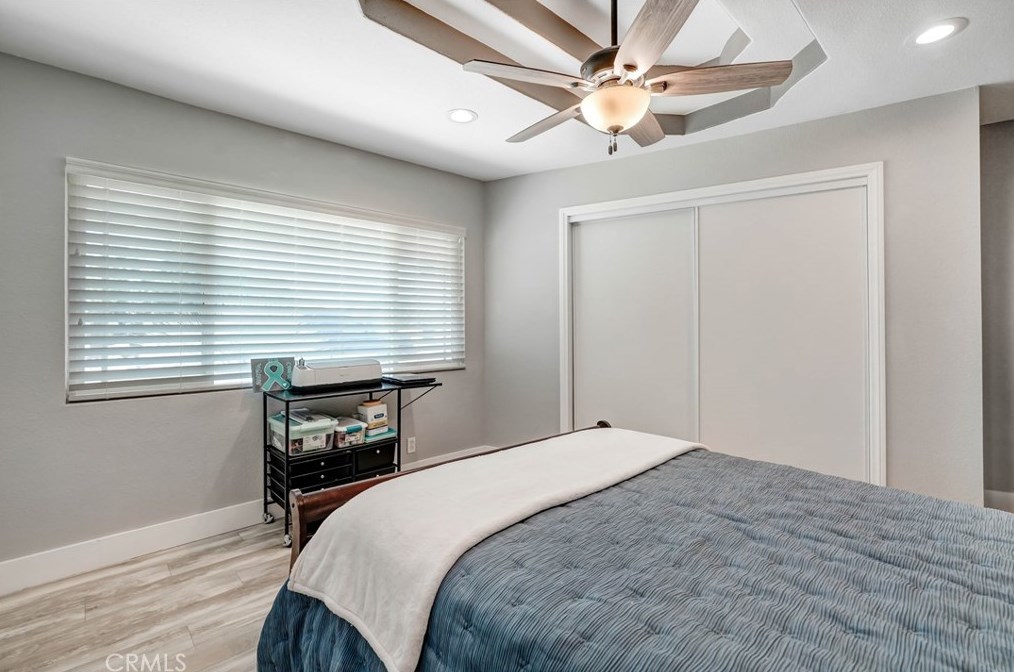 14770 Tigertail Rd, Apple Valley CA  92307-5249 exterior