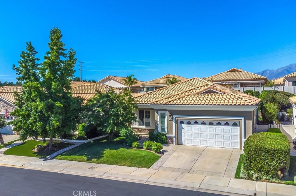 6253 Ponte Verde Cir, Banning CA  92220-7532 exterior