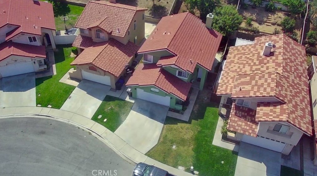 15481 Tobarra Rd, Fontana CA  92337-9059 exterior