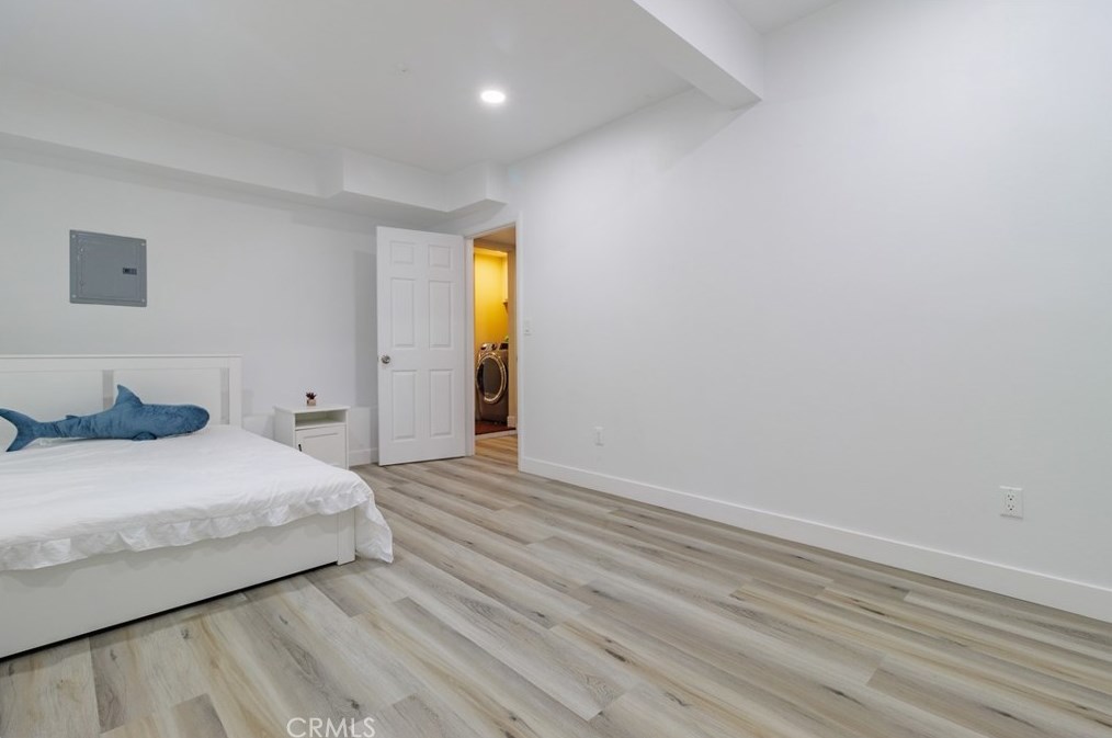 15481 Tobarra Rd, Fontana CA  92337-9059 exterior