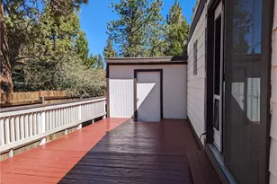 391 Montclair Dr, Big Bear City, CA 92314 - Photo 25