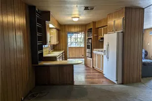 391 Montclair Dr, Big Bear City, CA 92314 - Photo 7