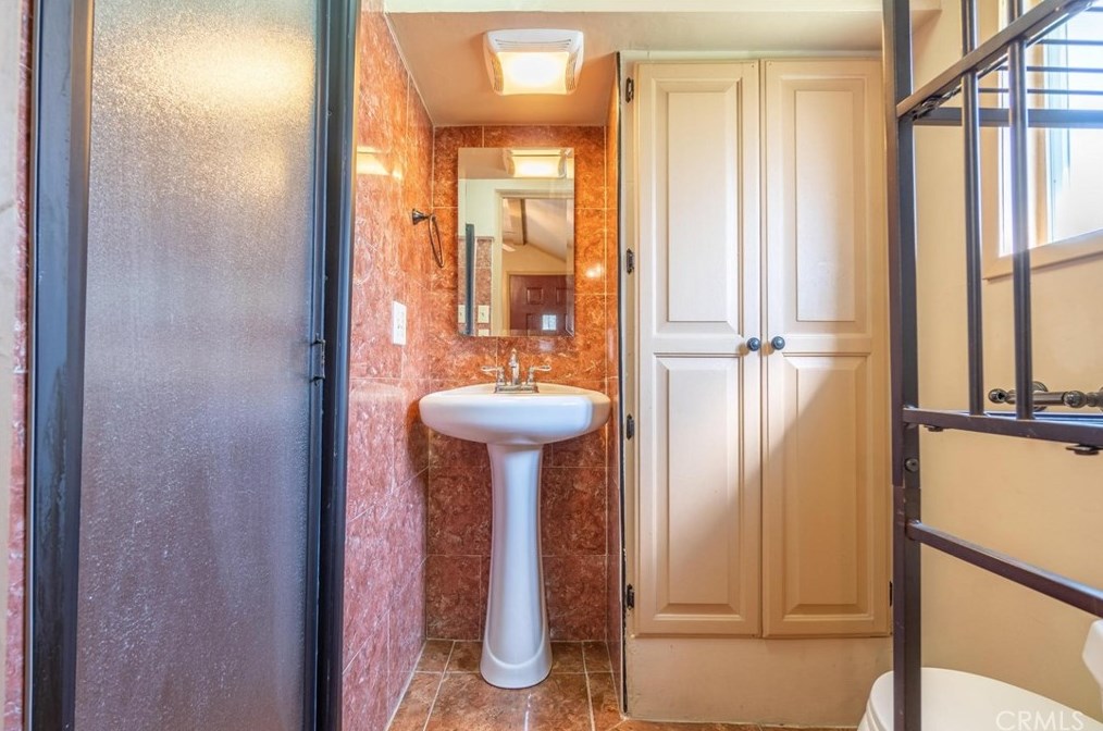 915 Orange Grv Ave, Colton CA  92324-2638 exterior