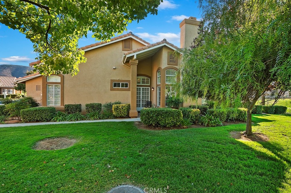 5663 Trevino Way, Banning CA  92220-6438 exterior