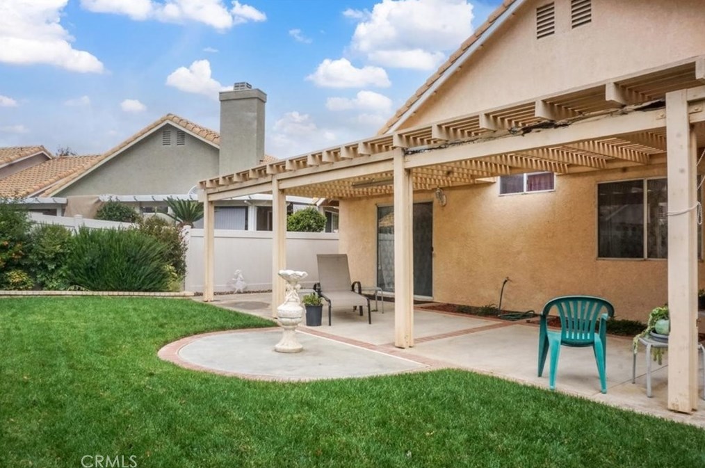 5160 Plain Field Dr, Banning CA  92220-5213 exterior