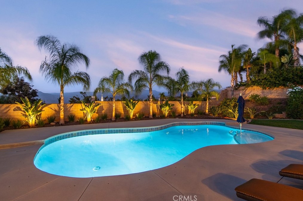 1739 6th Ave, Redlands CA  92374-6475 exterior