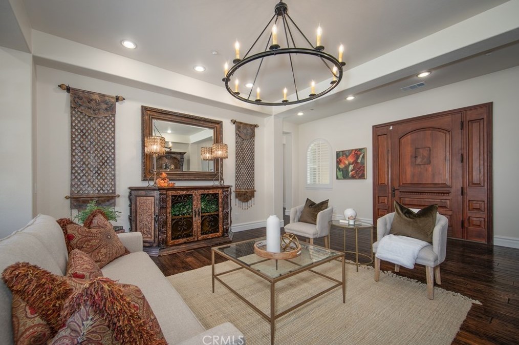 1739 6th Ave, Redlands CA  92374-6475 exterior