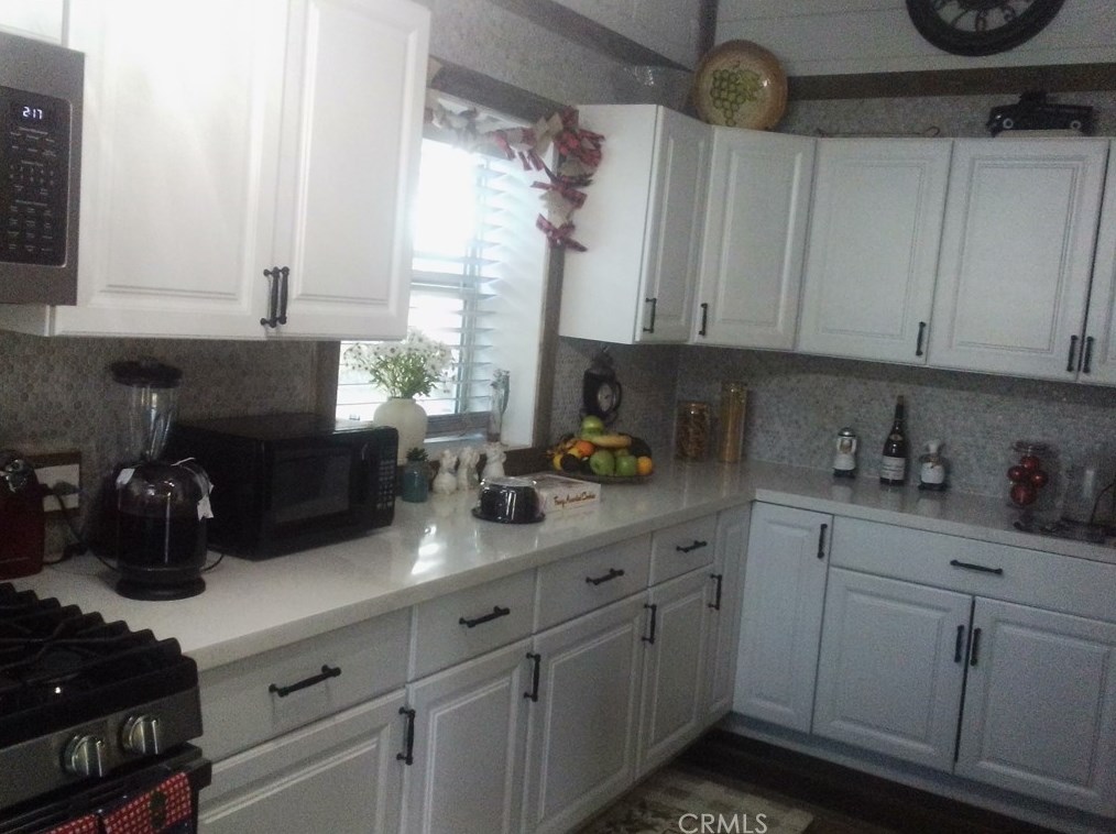 1002 Magnolia Ave, Beaumont CA  92223-1837 exterior