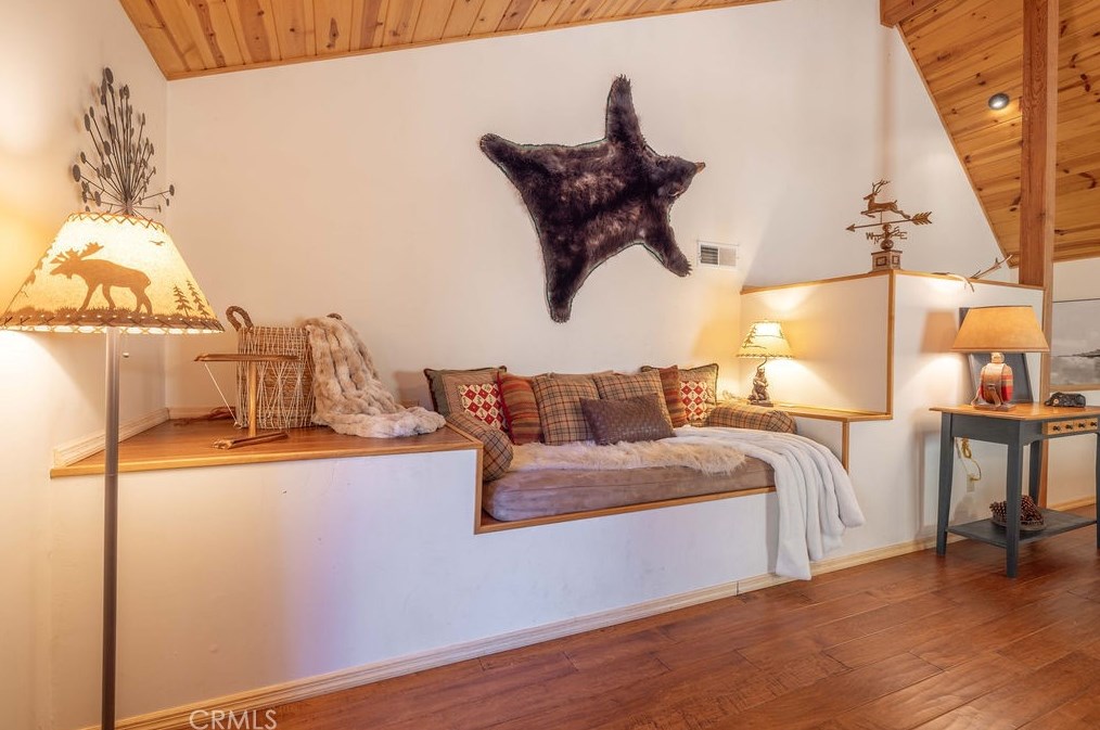 333 Brewer Way, Big Bear City CA  92314-9272 exterior