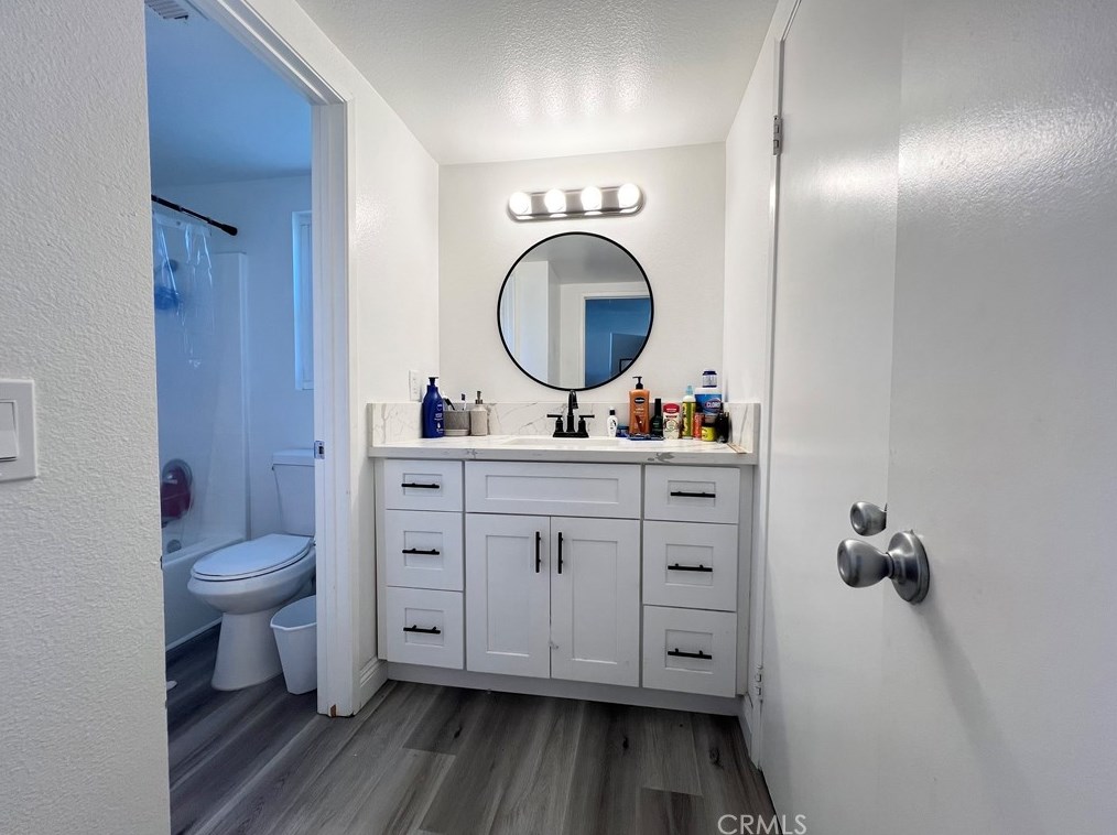 6741 Kempster Ct, Fontana CA  92336-1574 exterior