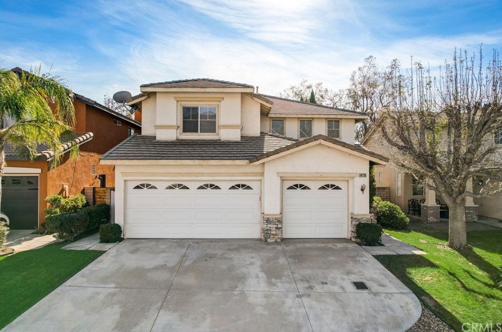 14735 Saddlepeak Dr, Fontana CA  92336-0197 exterior