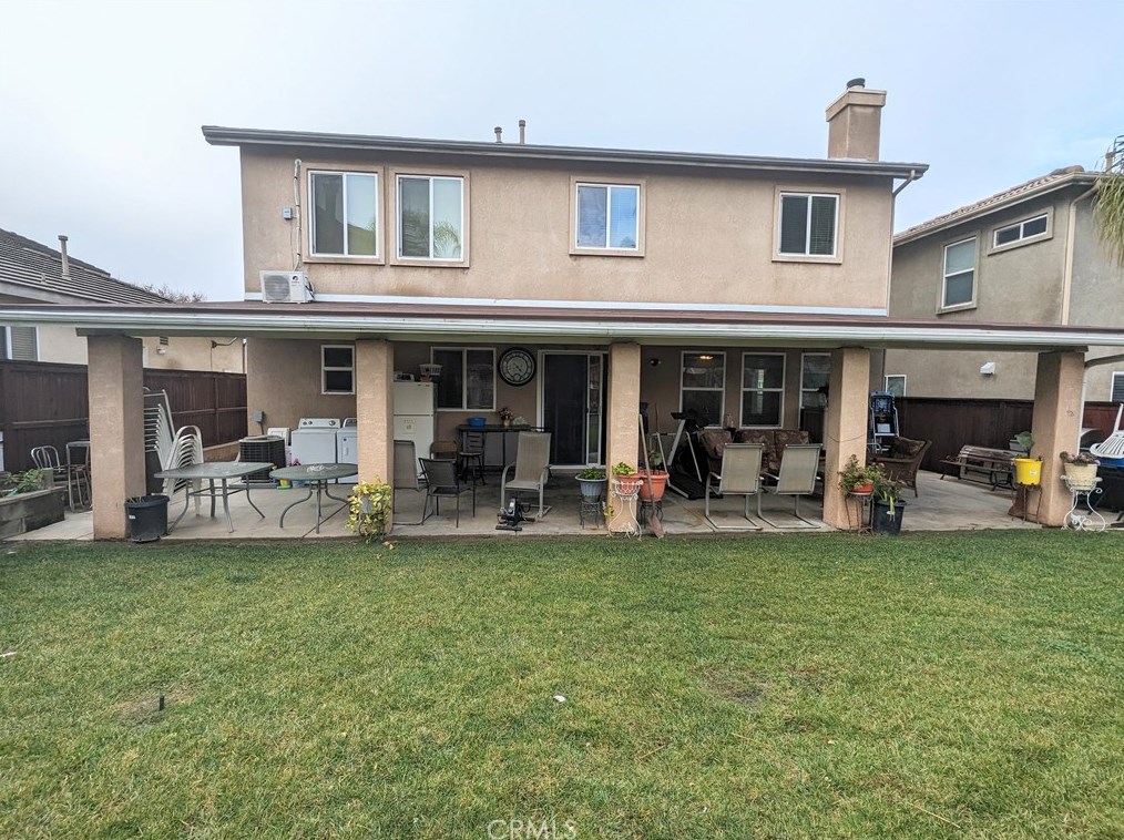 13466 Glorybower St, Moreno Valley CA  92553-6982 exterior