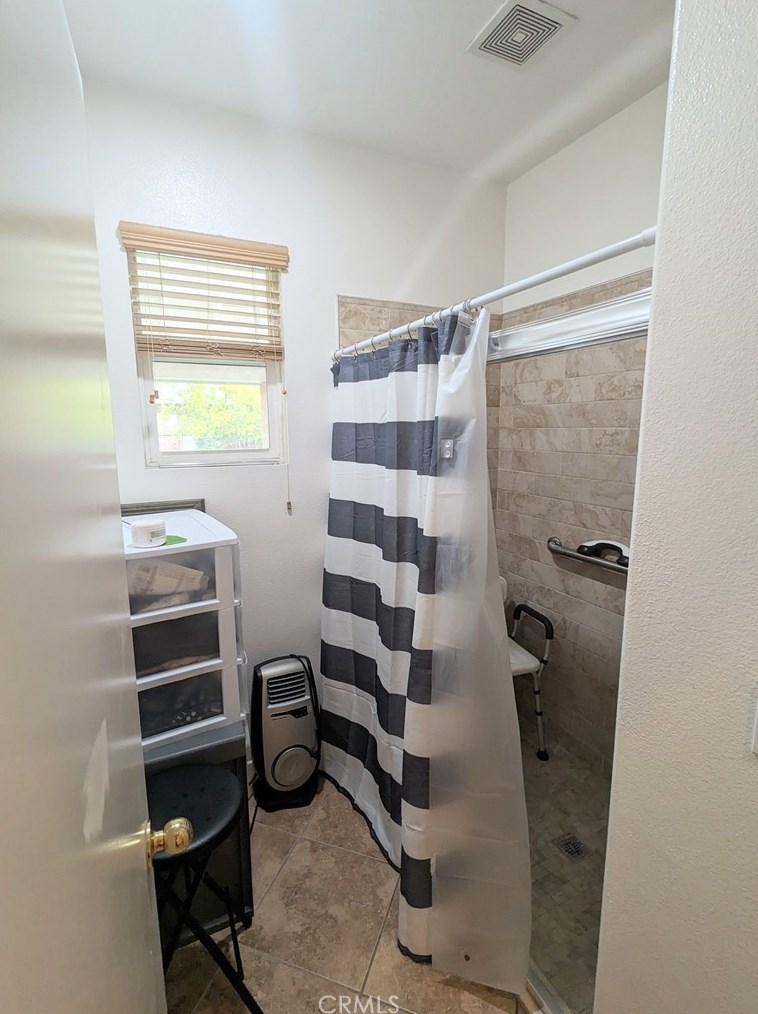 13466 Glorybower St, Moreno Valley CA  92553-6982 exterior