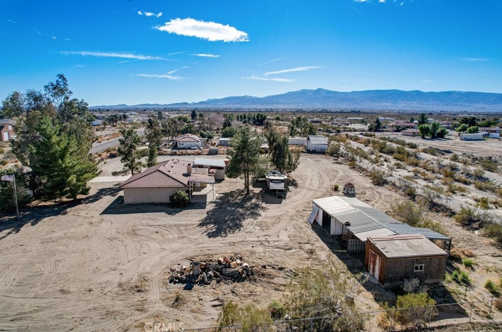 13928 Valle Vista Rd, Phelan CA  92371 exterior