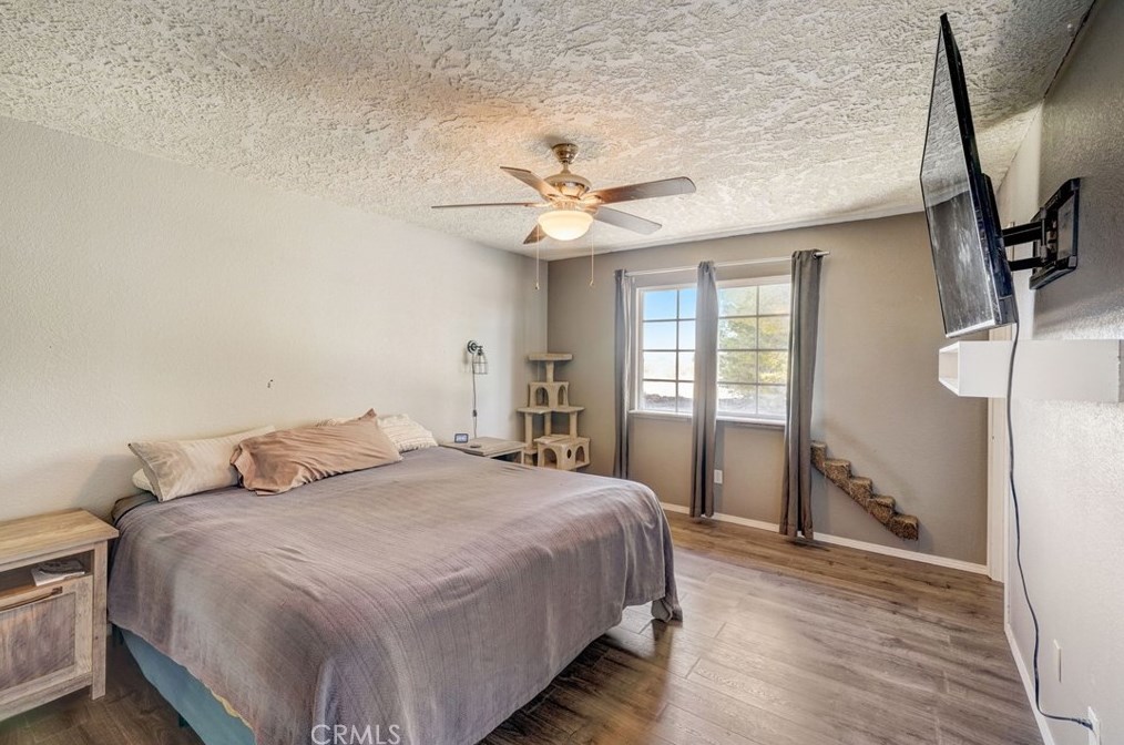 13928 Valle Vista Rd, Phelan CA  92371 exterior