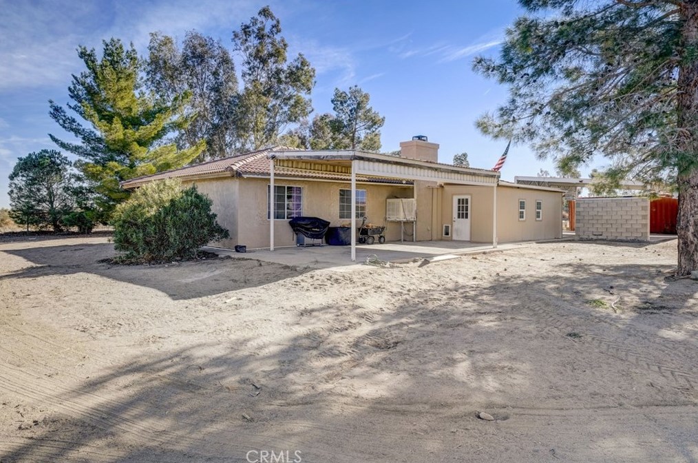 13928 Valle Vista Rd, Phelan CA  92371 exterior