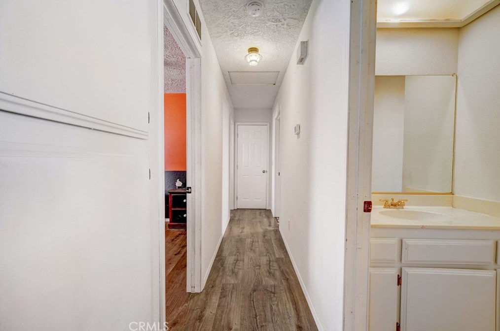 13928 Valle Vista Rd, Phelan CA  92371 exterior