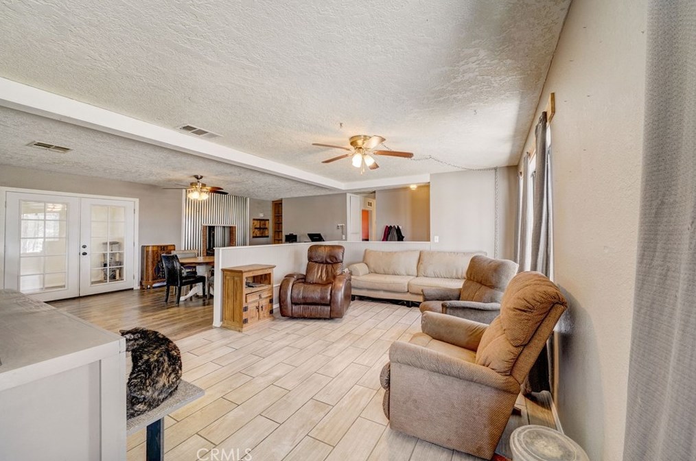 13928 Valle Vista Rd, Phelan CA  92371 exterior