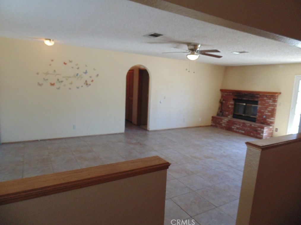 13017 Algonquin Rd, Apple Valley CA  92308-6475 exterior