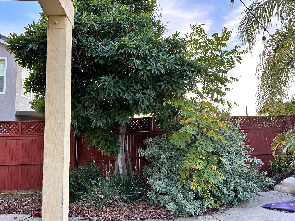 852 Camino Del Sol, Riverside CA  92508-6098 exterior