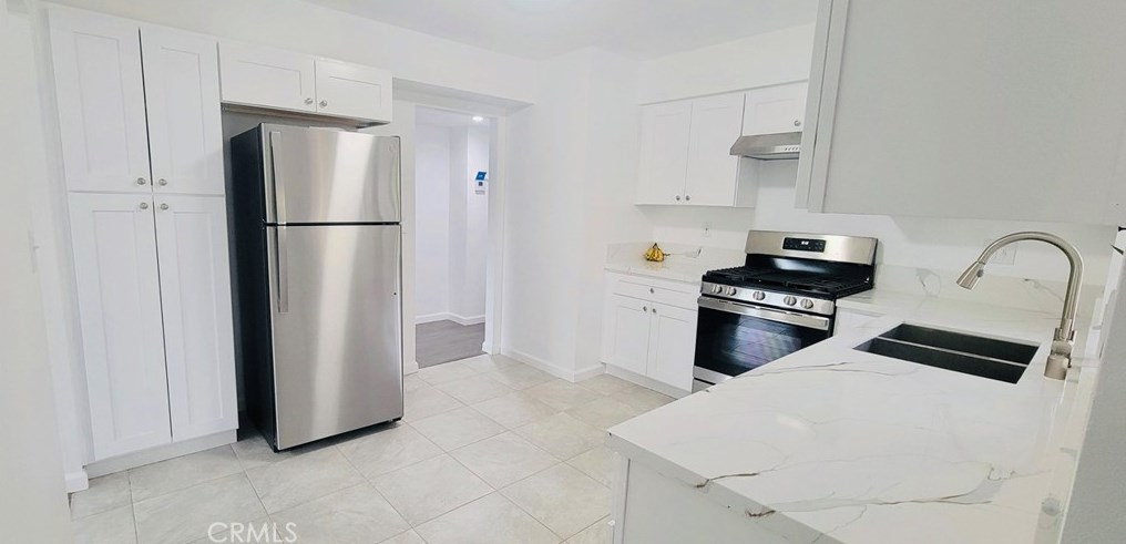 578 Monterey Pl, Hemet CA  92543-7269 exterior