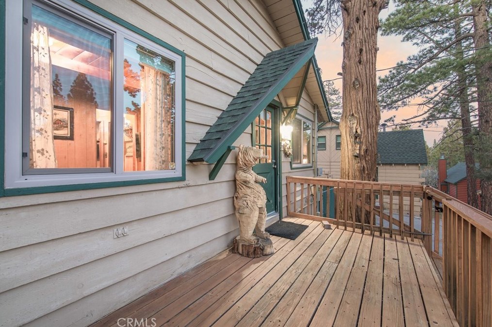 355 Cinderella Dr, Big Bear City CA  92314-9798 exterior