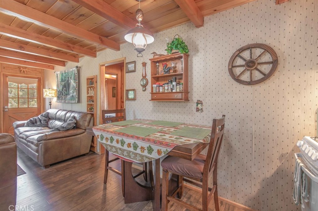 355 Cinderella Dr, Big Bear City CA  92314-9798 exterior