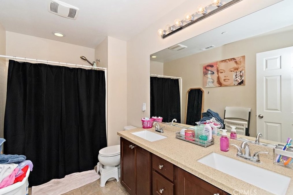 1418 Silverberry Ln, Beaumont CA  92223-1436 exterior