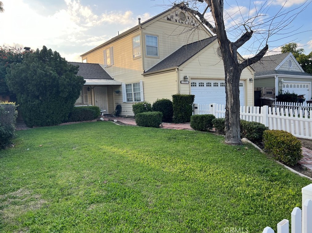 1041 Oak Glen Ln, Colton, CA 92324