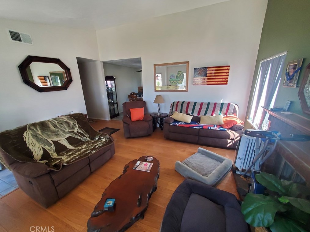 2404 College Ave, San Bernardino CA  92407-2464 exterior