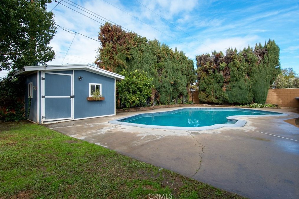 123 Elena Ave, Riverside CA  92507-1244 exterior